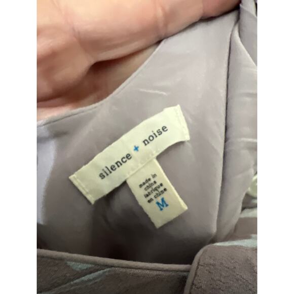 Silence + Noise size medium mini dress open back purple - Picture 3 of 4